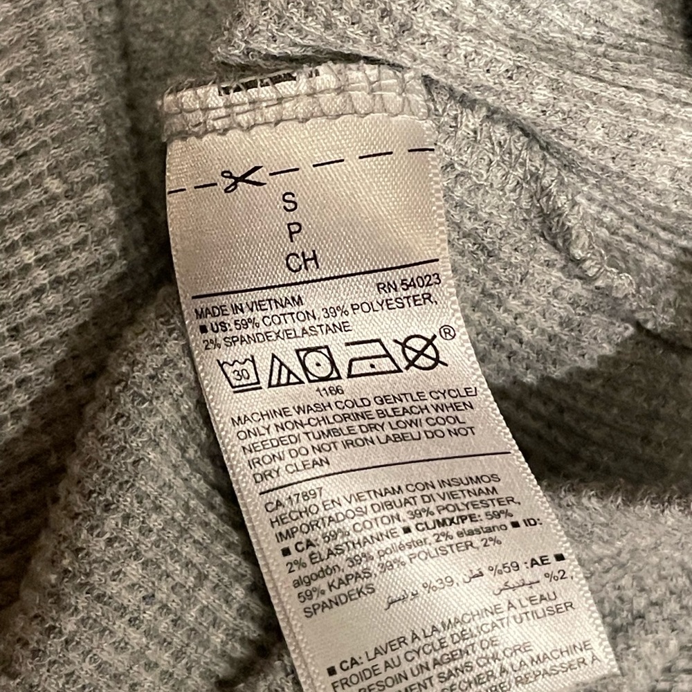 Old Navy Waffle Knit Men’s Sweater - Heather Grey - Picture 3 of 3
